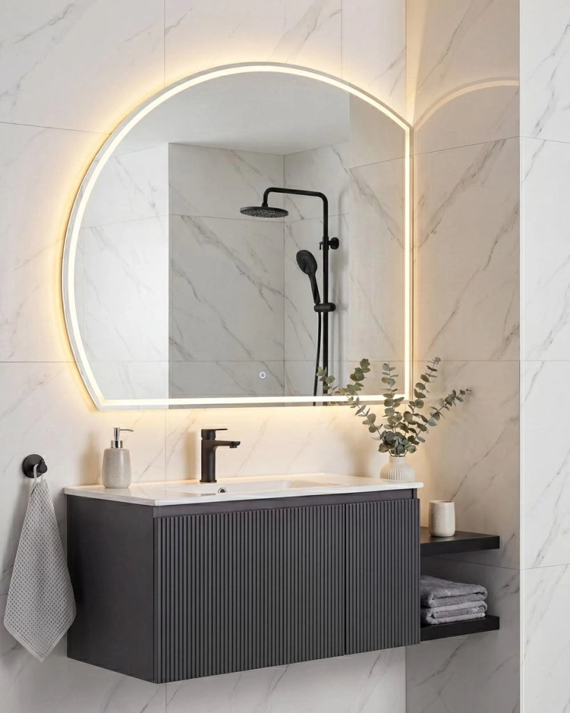 Specchio da parete a LED per camera da letto e bagno 100 x 100 cm argento stile moderno contemporaneo bagno illuminazione
