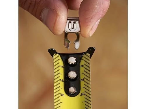 Stanley STHT37232-0 Control-Lock Flessometro 8 m nastro 25 mm Blade Armor magnete rimovibile Classe II
