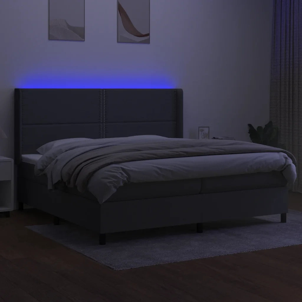 Letto a Molle Materasso e LED Grigio Scuro 200x200cm in Tessuto 3138262