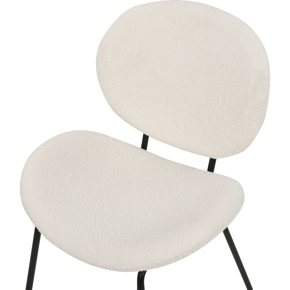 Set di 2 sedie da pranzo Bianche con gambe senza braccioli Bouclè PU Gambe in ferro nero Design contemporaneo e retrò Sedute per la sala da pranzo