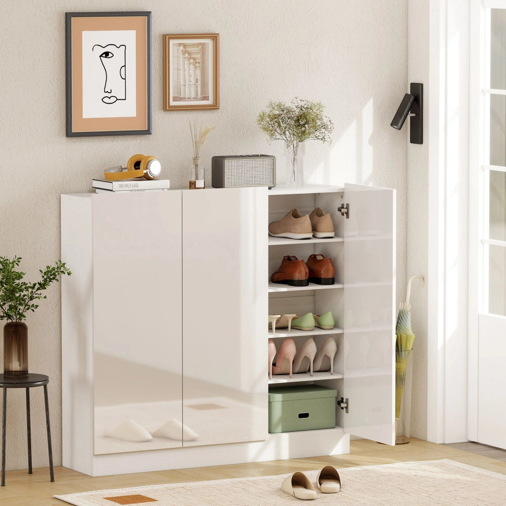 Armadio scarpiera bianca design moderno, ripiani regolabili, fori di aerazione, cerniere ammortizzate e kit anti‑ribaltamento per ingresso domestico