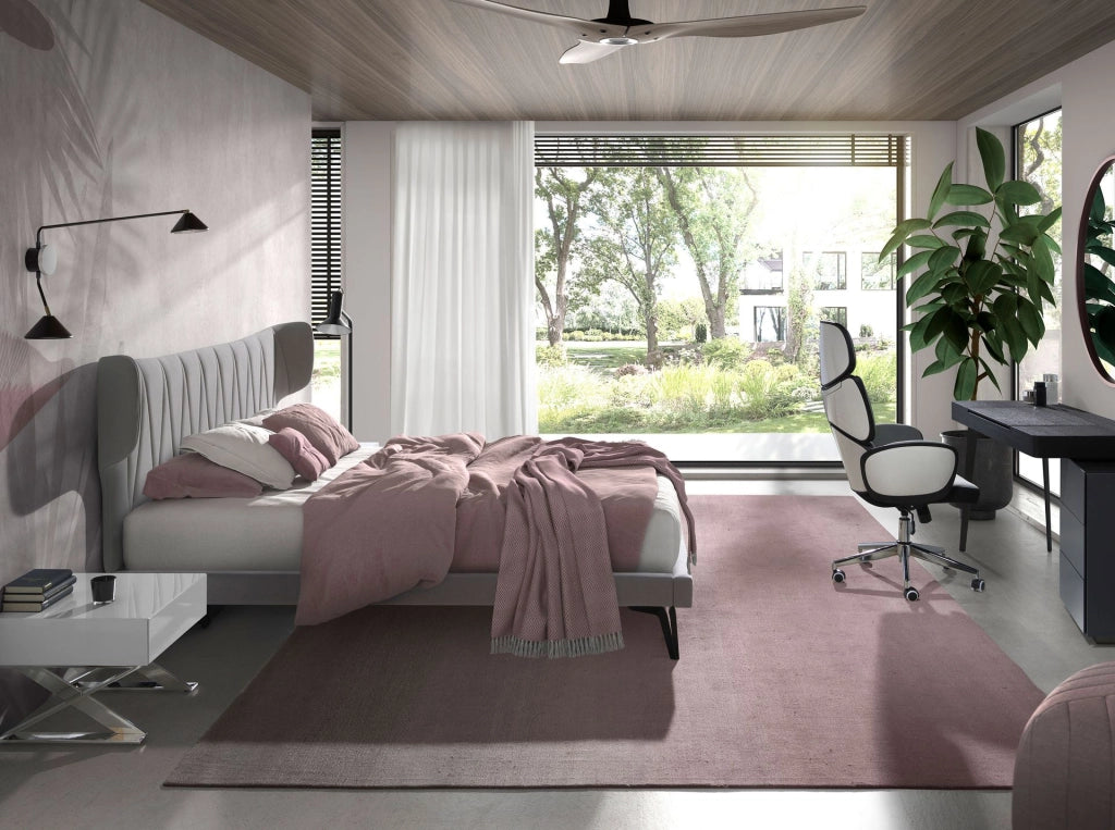 Letto in tessuto grigio chiaro