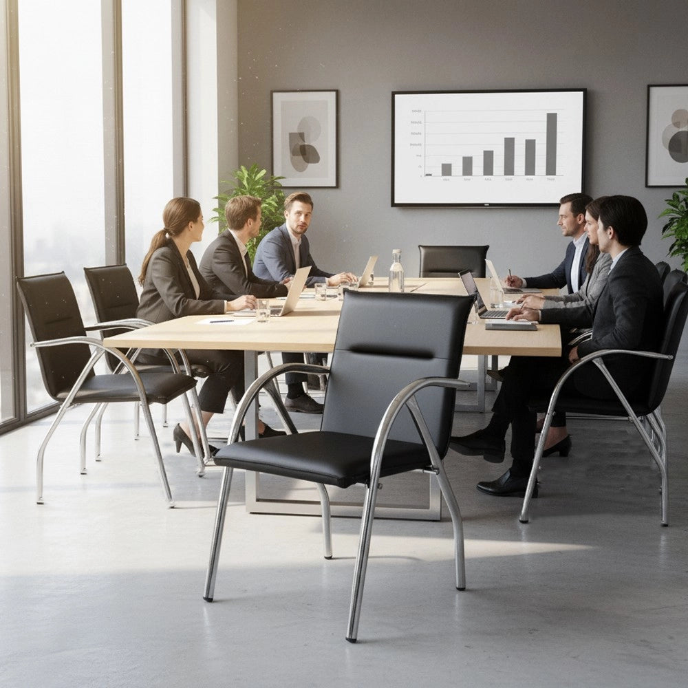 Sedia ufficio Karisma in ecopelle nera con base cromata