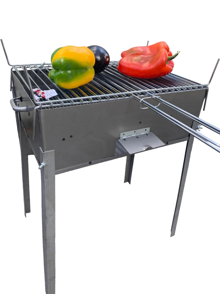Barbecue in ferro con griglia in acciaio, con coperchio richiudibile, piedi estraibili, per legna o carbone, portatile 50x35 cm