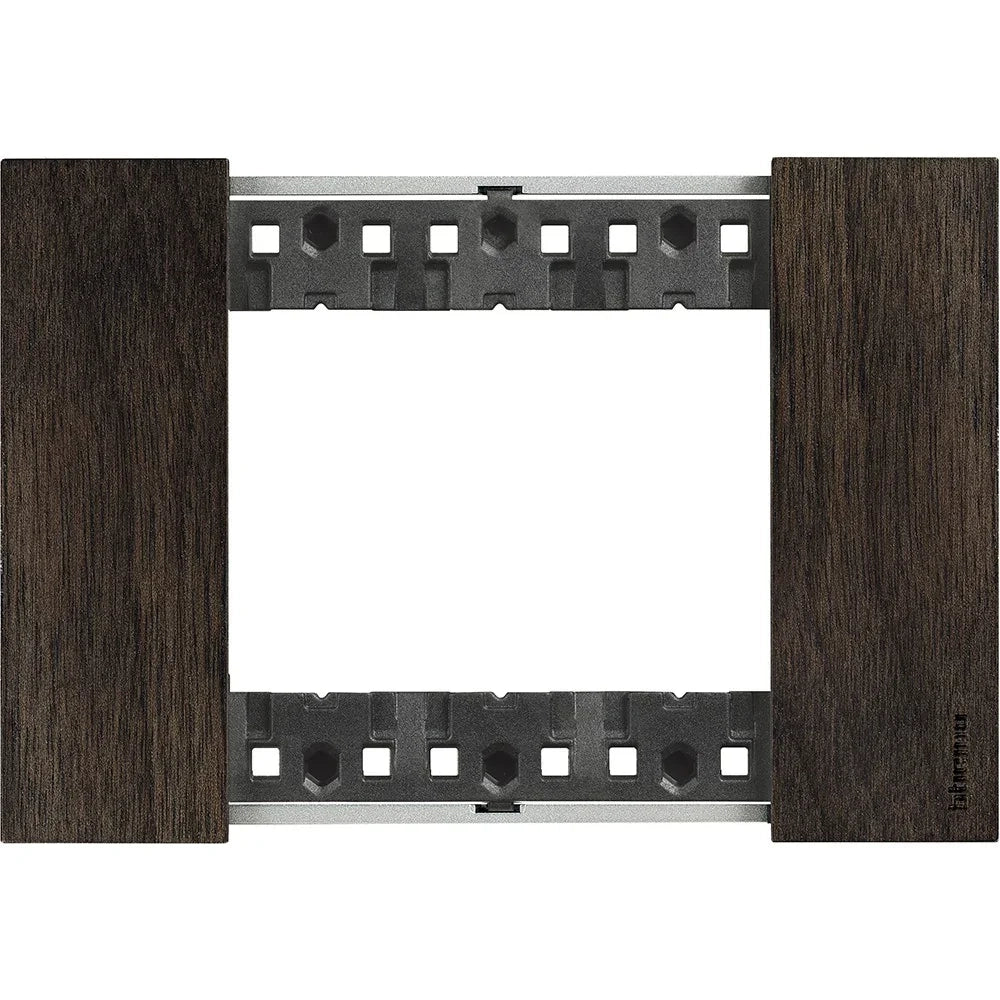 Placca Bticino Living Now 3 moduli colore legno noce KA4803LG