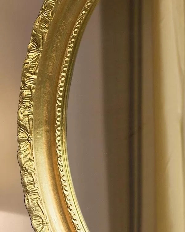 Mobili2g - specchiera in foglia oro ovale- misure: l.64 x h.84 x p.6