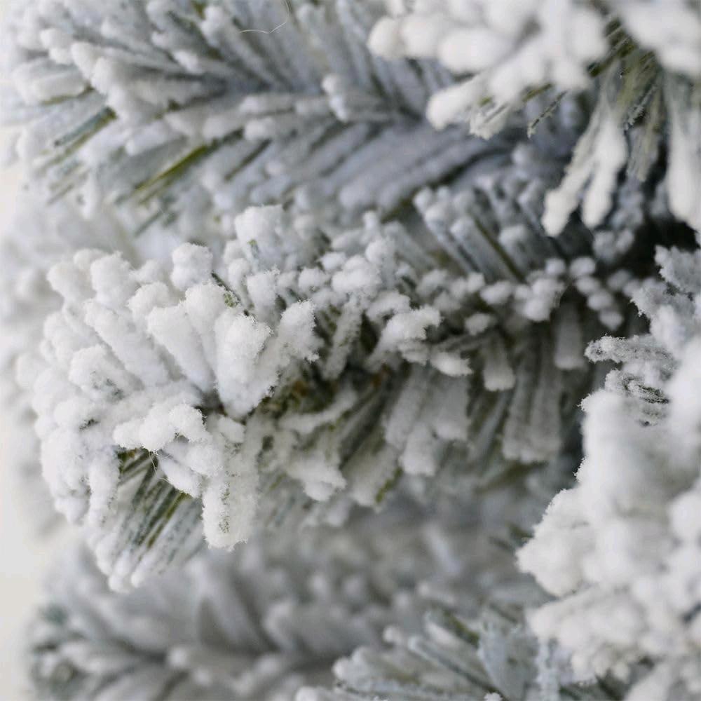 Albero di Natale Pinetto Folto innevato da 45 cm con base in Juta 48 Rami F5001