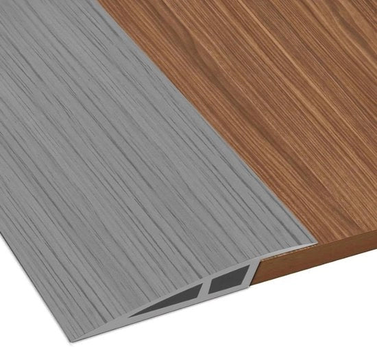 Profilo di transizione per pavimento - Striscia di compensazione di altezza - Livellamento pavimenti - Striscia autocollegante robusta in PVC - 1 metro 7 cm di larghezza - Grigio a imitazione del legno