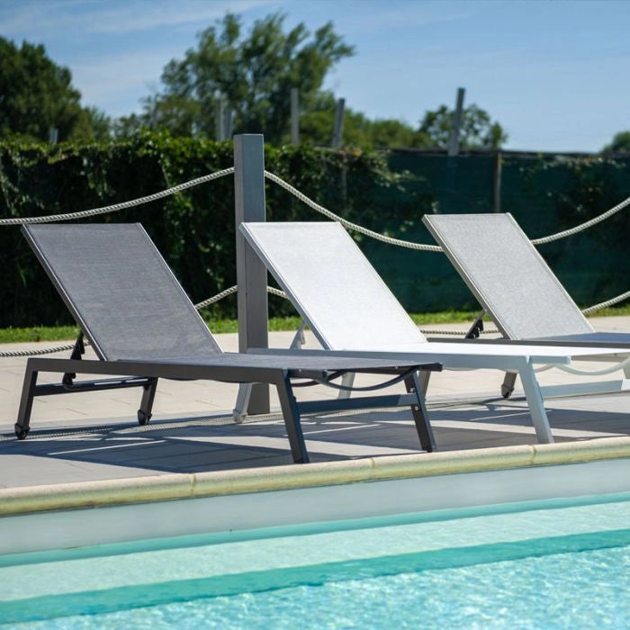 Lettino prendisole per piscina MINOTAURO, in alluminio - Lettino Prendisole Per Piscina Minotauro, In Alluminio Colore Tortora