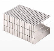 Magnetici Neodymium 6x3x1,5mm Extra Resistenti, 120 Pezzi Magnetici Plastici Resistenti Magnetici per Piccoli Oggetti, Tavoli Magnetici per Mini Magnetici, Pannelli Magnetici per Oggetti Piccoli, Accessori per Fridge, Foto, Carte, Carte da Visita, Ufficio