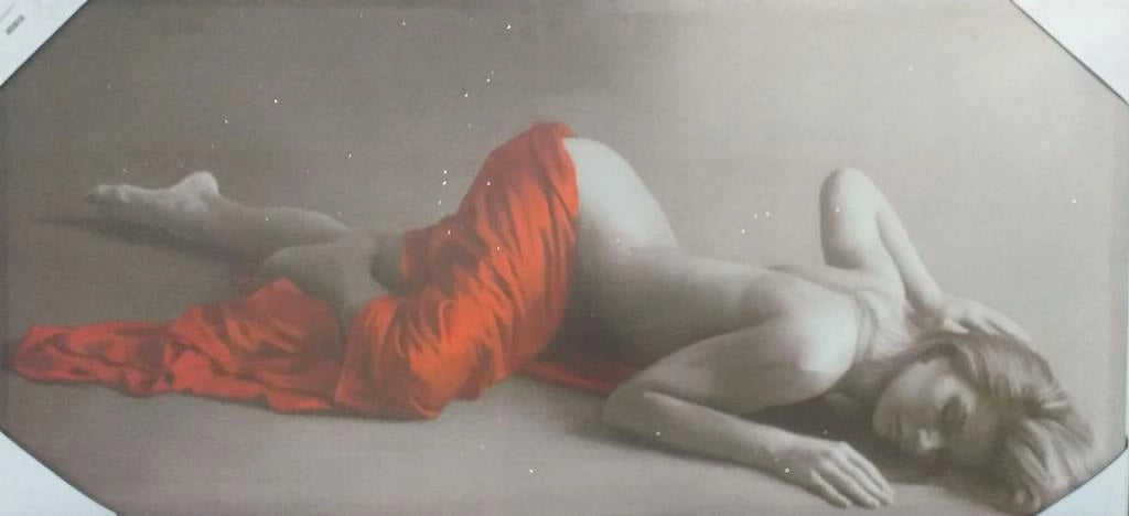 Quadro da Parete Dipinto Medio Donna con Telo Rosso 55 x 115 cm