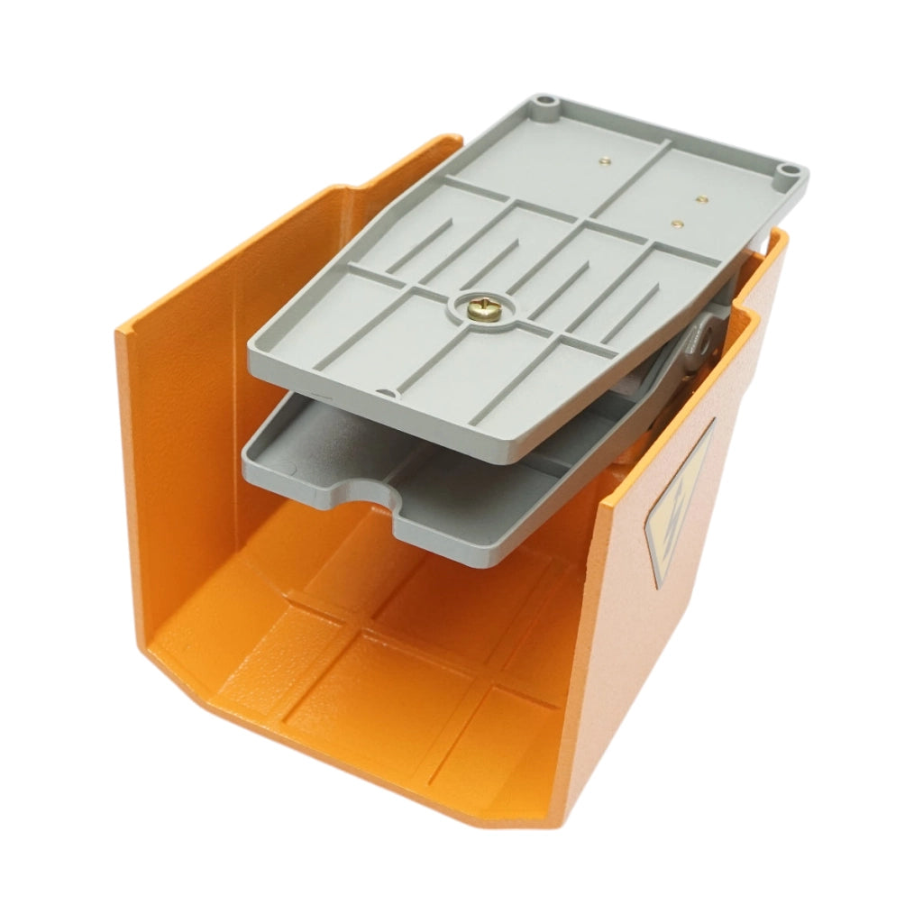 Pedale di comando con protezione e contatto elettrico – 250V / 5A Breckner Germany