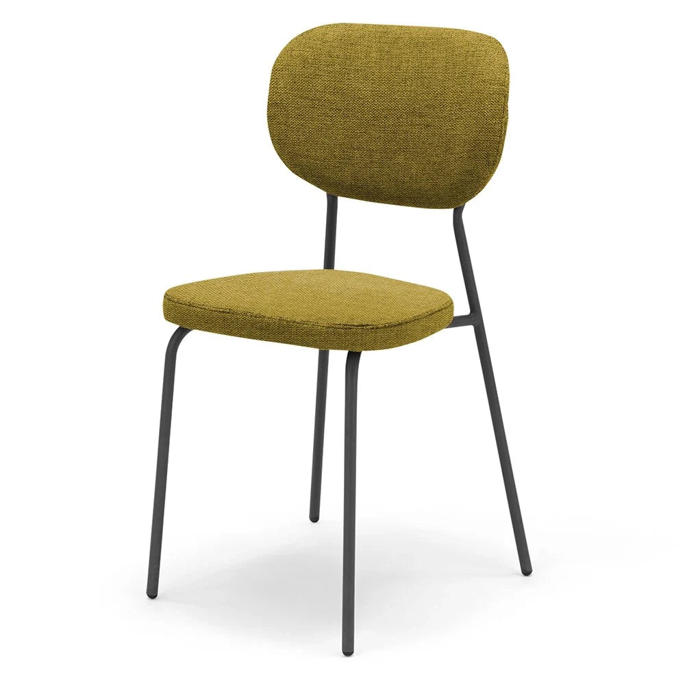 Set 2 sedie da pranzo imbottite VANESSA, 100 % MADE IN ITALY, design moderno, gambe coniche robuste in metallo, schienale e seduta rivestiti con tessuto idrorepellente strutturato colore Giallo Senape