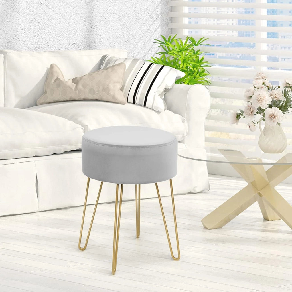 Sgabello Velluto, Ottomano Poggiapiedi, Rotondo, con Gambe in Metallo, Moderno per Soggiorno, Camera e Camerino, Portata di 100 kg, 39x39x46 cm, 4 Colori Disponibili (Grigio)