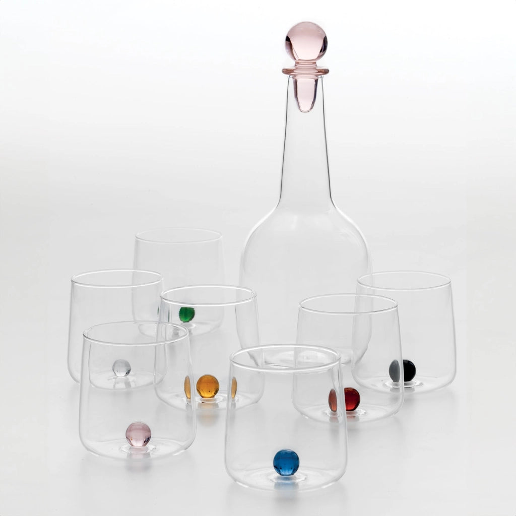 Zafferano Bottiglia Bilia in vetro borosilicato colore Rosa, design raffinato ed elegante per la tavola, realizzata interamente a mano, pezzo unico.