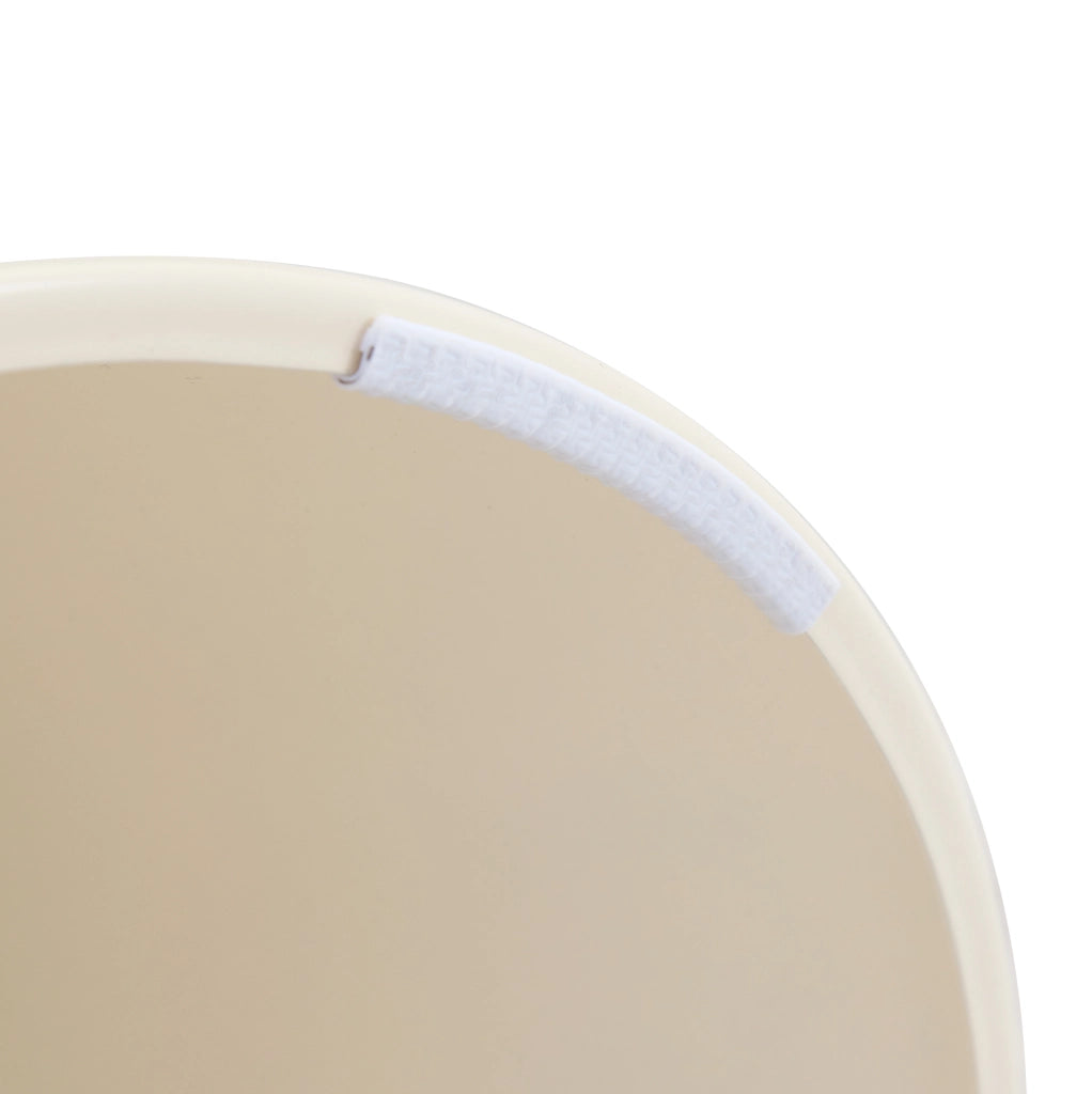 Set di 2 tavolini da salotto con piano in melamina effetto pietra e struttura in metallo crema