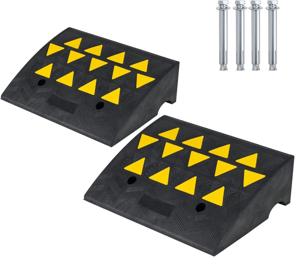 Set di 2 Rampe per Soglia, Rampa per Marciapiede in Gomma Antiscivolo con Strisce Riflettenti Triangolari Gialle e Fori di Drenaggio, Capacità Carico 15 Tonnellate (49 x 37 x 16cm)