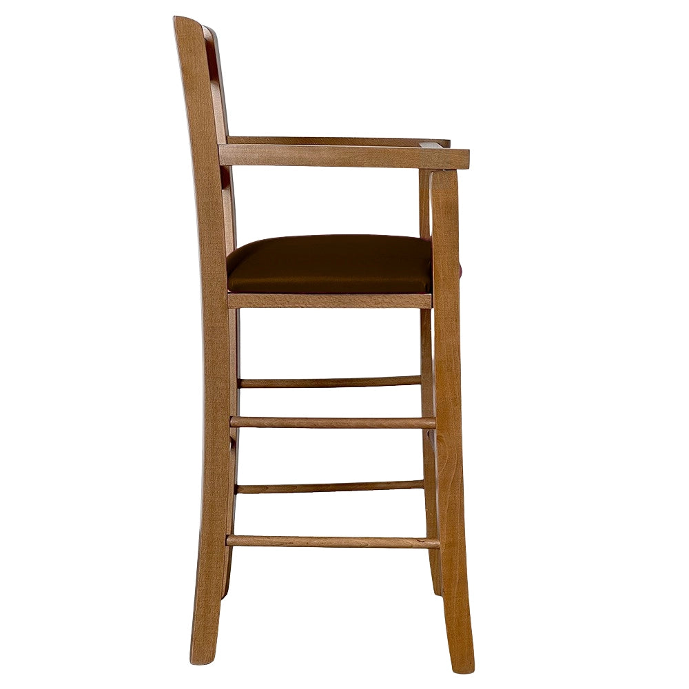 Seggiolone in legno color noce chiaro con seduta imbottita in similpelle marrone