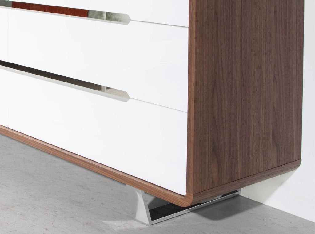 Cassettiera in legno bianco, noce e acciaio cromato
