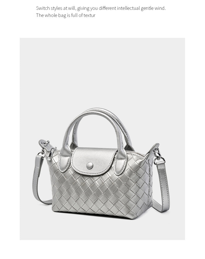 Borsa a mano in vera pelle, modello tote bag, colore argento.