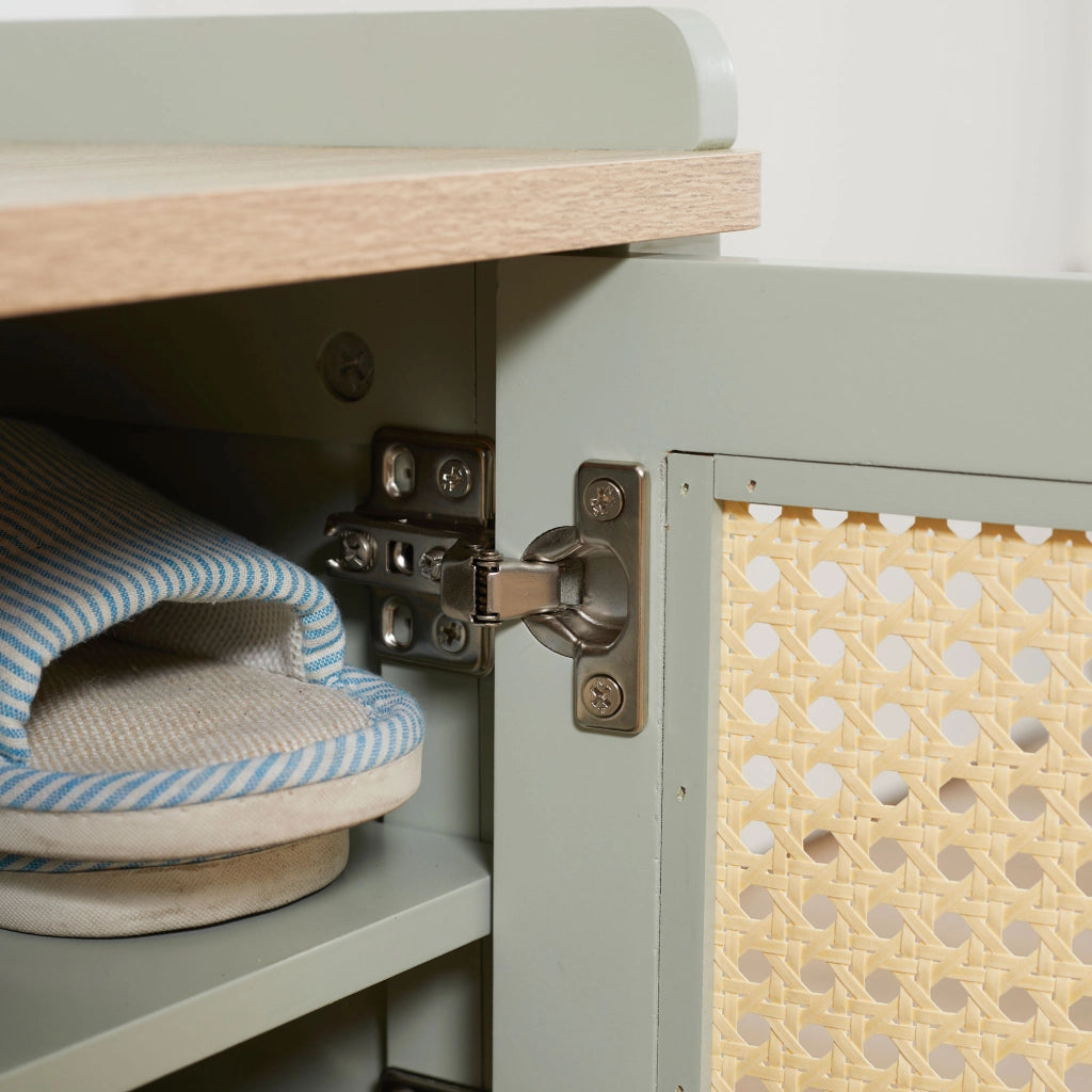 Scarpiera con ripiani e ante in rattan ¨C Zephmum ¨C Verde 80x30x90