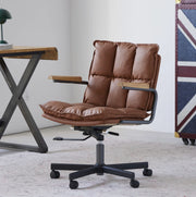 Sedia da ufficio ergonomica in similpelle marrone con braccioli e ruote