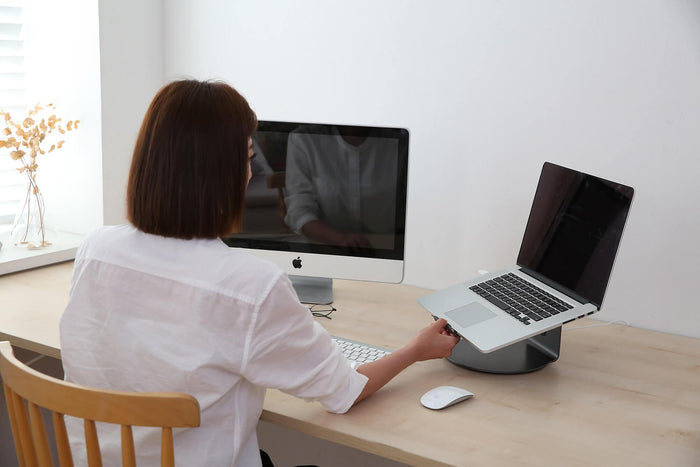 Supporto Rialzo per Portatile PC 24x23,7x13,5 cm in Alluminio Grigio