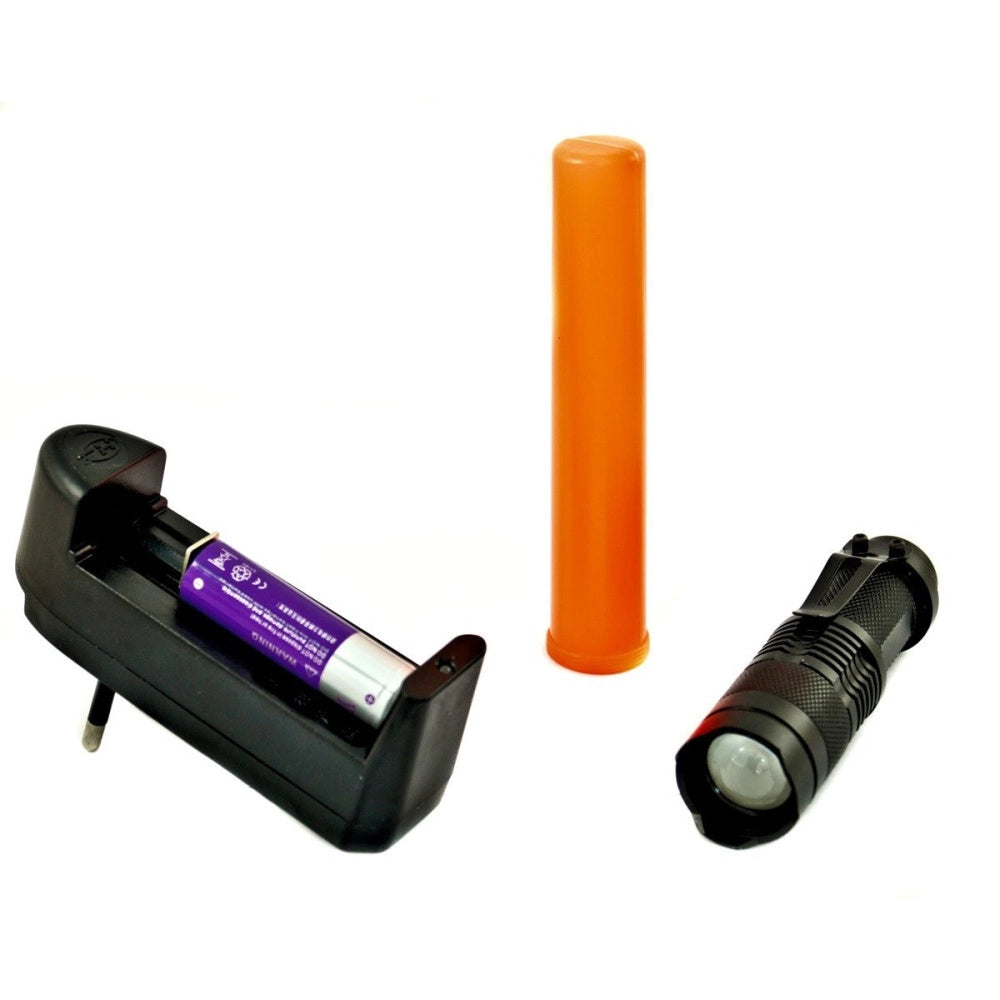 Trade Shop - Mini Torcia Luce Bianca Led 3 W Lumen Ricaricabile Resistente Gancio Segnalatore -