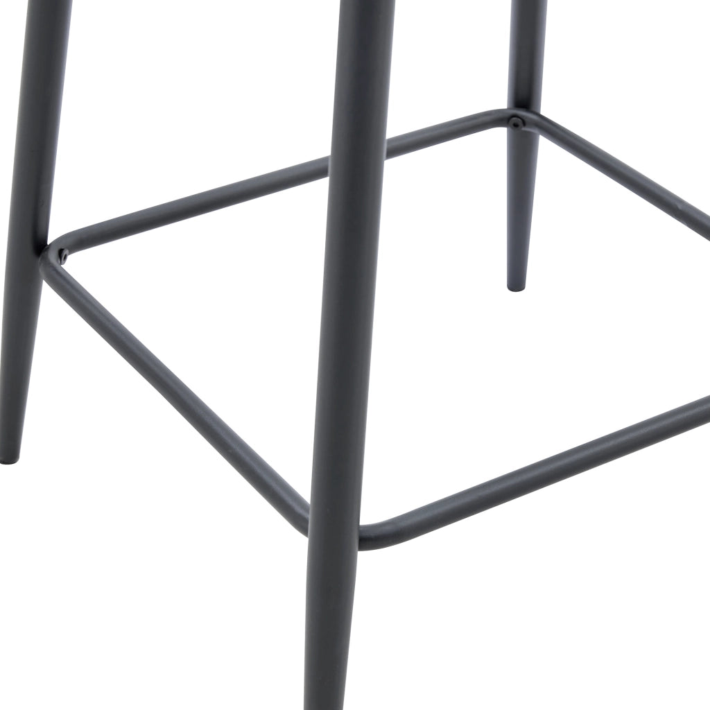 Sgabello da bar trasparente con struttura in metallo nero, design moderno per cucina e zona pranzo