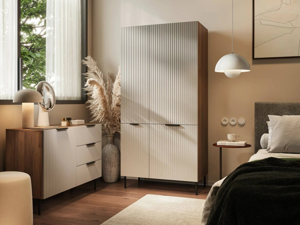 Guardaroba 2 ante Intelvi, Mobile multifunzionale con sei ripiani interni e una barra appendiabiti, Finitura effetto cannettato, 90x52 h185 cm, Beige