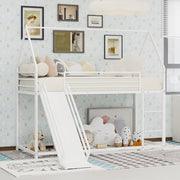 Letto a castello a casetta con scivolo e scala; metallo bianco; 90x190 cm; senza materasso