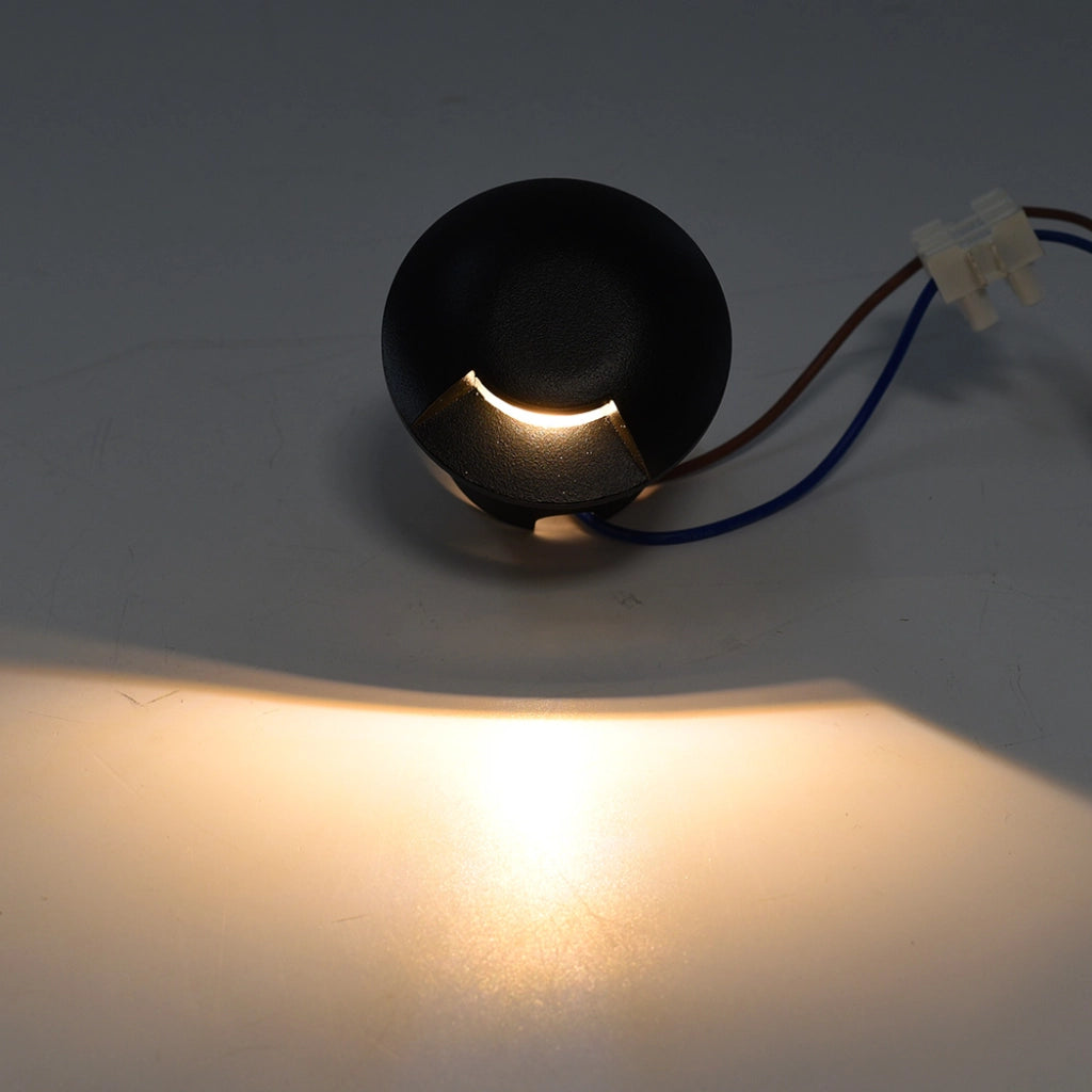 FARETTO LED SEGNAPASSO DA ESTERNO IP67 1W LUCE CALDA 3000K - CALPESTABILE TONDO IN ALLUMINIO NERO ILLUMINAZIONE MONODIREZIONALE