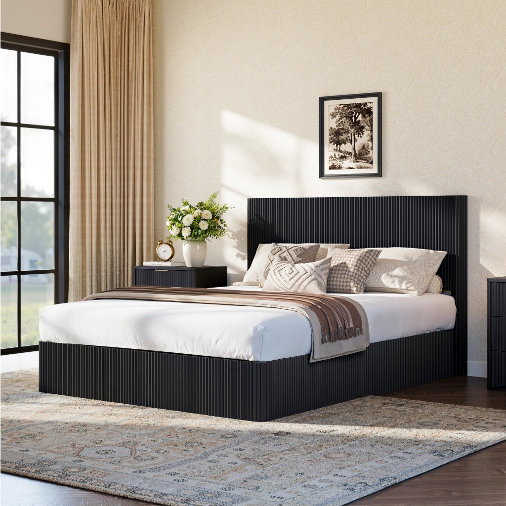 Letto contenitore 160 × 200 cm con sollevamento idraulico, grande vano, testiera a rilievo, senza materasso, nero