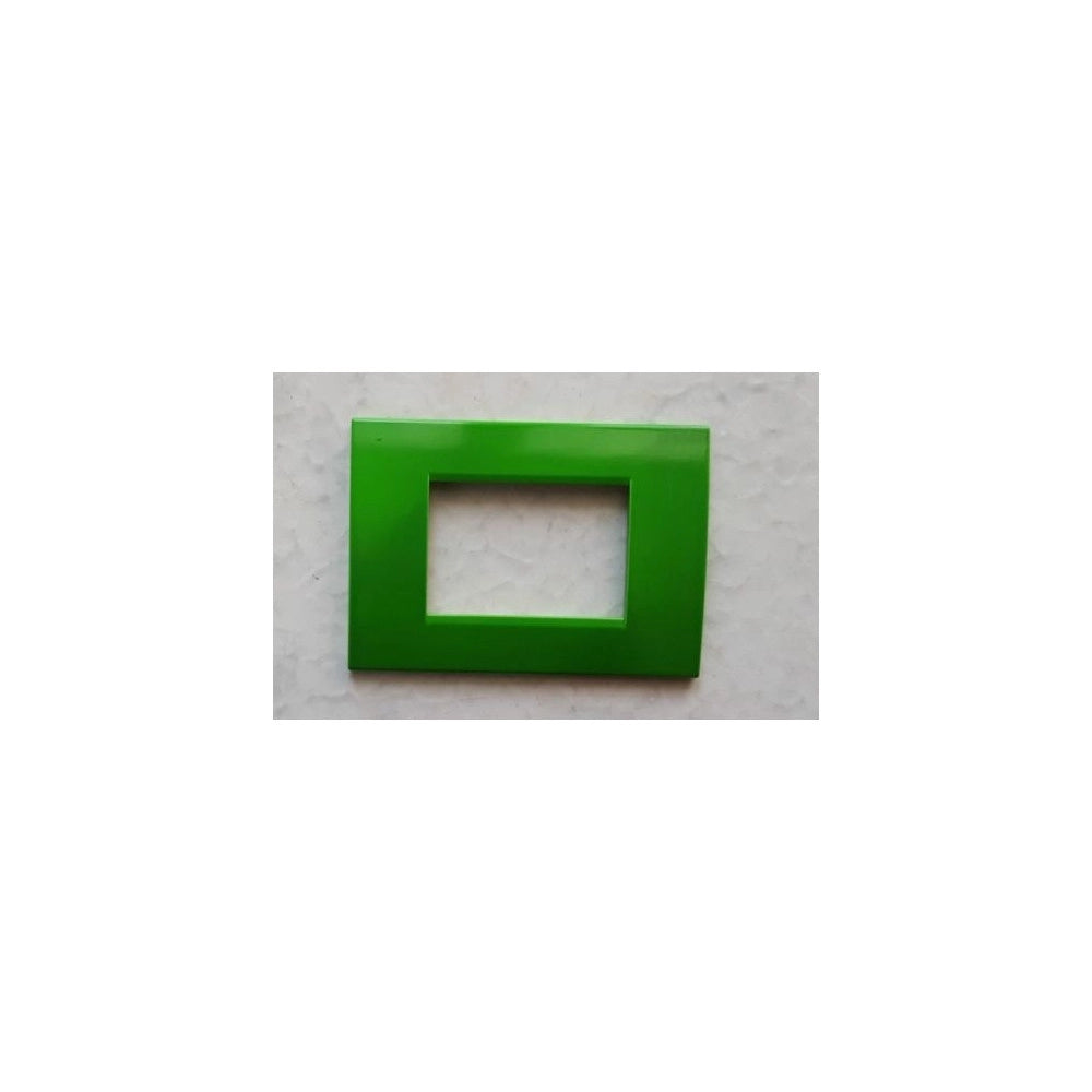 Trade Shop - Placca Placche Placchete Compatibili Living Light In Abs 3 4 7 Posti Colorate - Verde Chiaro -3 Fori     -