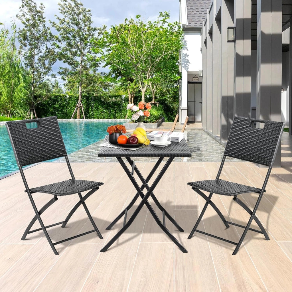 Set di Mobili da Balcone Pieghevole da 3 Pezzi, Mobili da Bistrot, Set Giardino in Rattan, 1 Tavolo e 2 Sedie, Sedia Pieghevole per Balcone, Giardino e Terrazza, Grigio