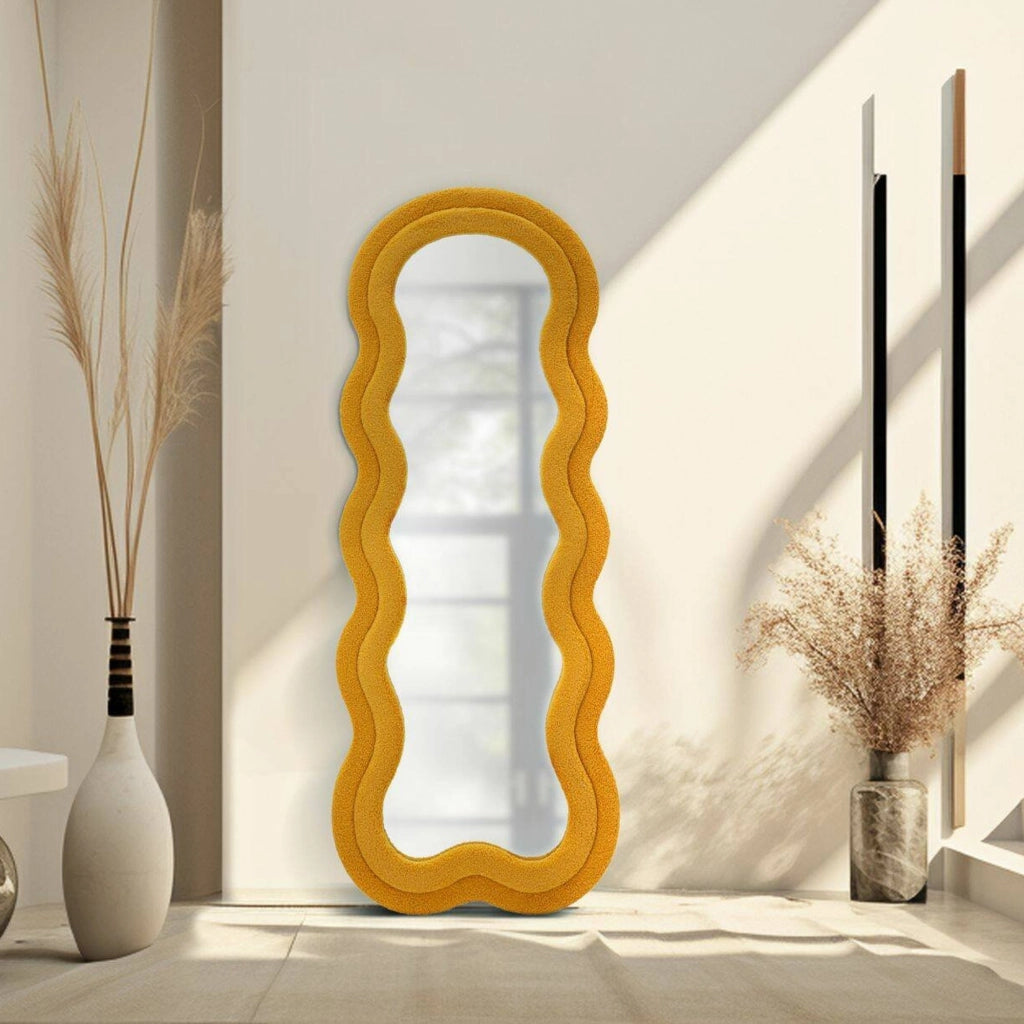 Specchio Bottarone, Specchiera, Articolo d'arredo a muro, Decorazione con specchio, 40x4 h160 cm, Ocra