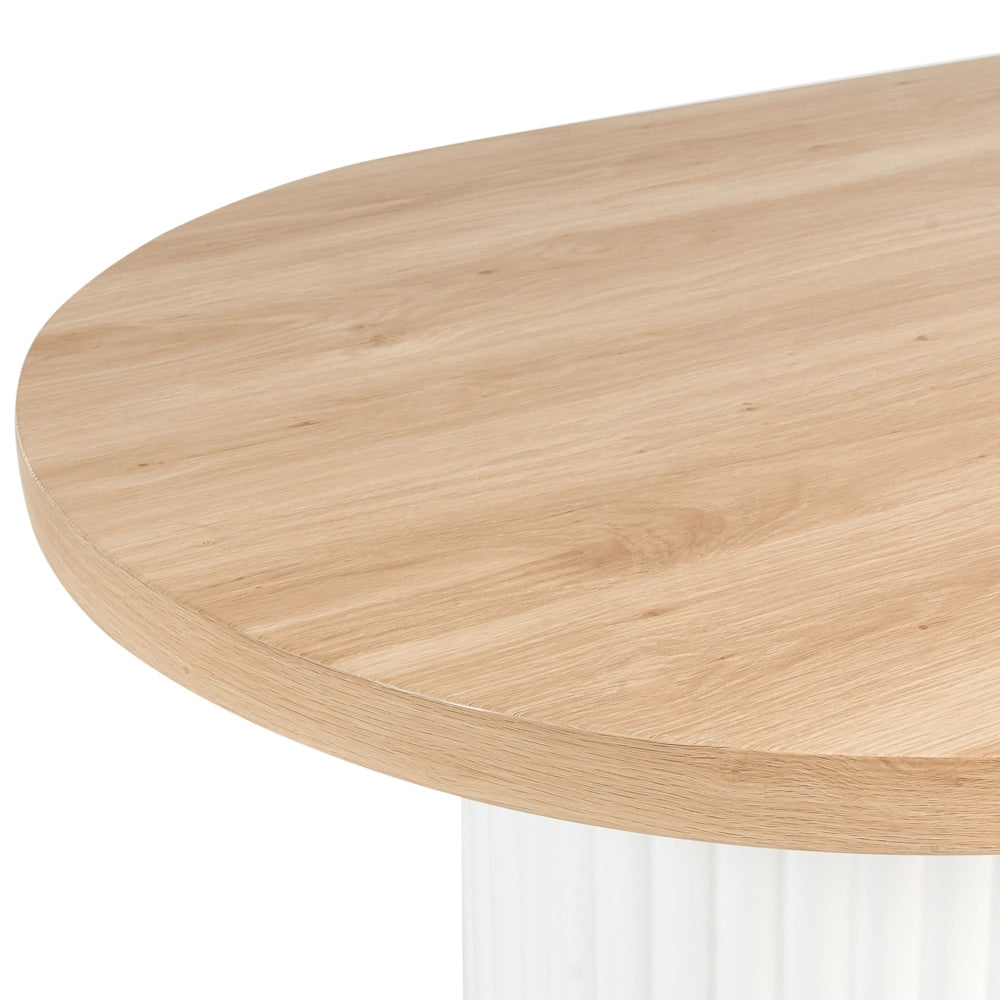 Tavolo da pranzo rustico piano ovale con gambe in legno chiaro 180 x 100 cm stile rustico moderno