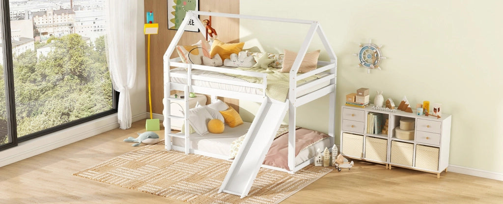 Letto a castello per bambini a forma di casetta con scivolo e scala, 90x200 cm, bianco
