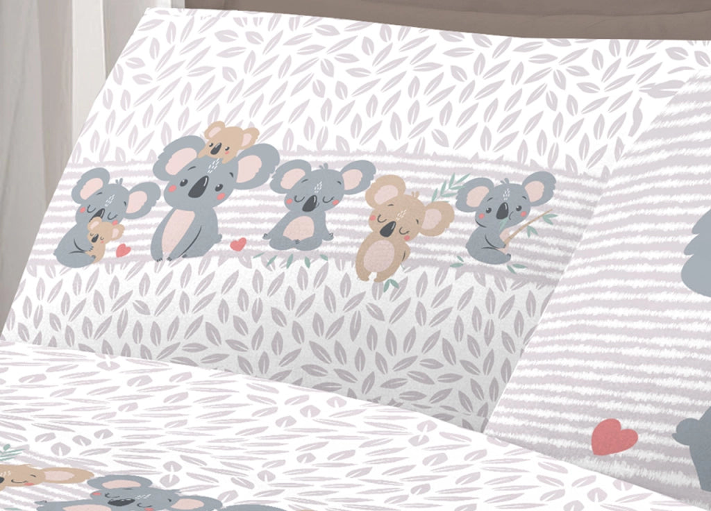 Completo Lenzuola Letto Pensieri Delicati 100% Cotone Dis. Koala Family - Piazza E Mezza - Beige