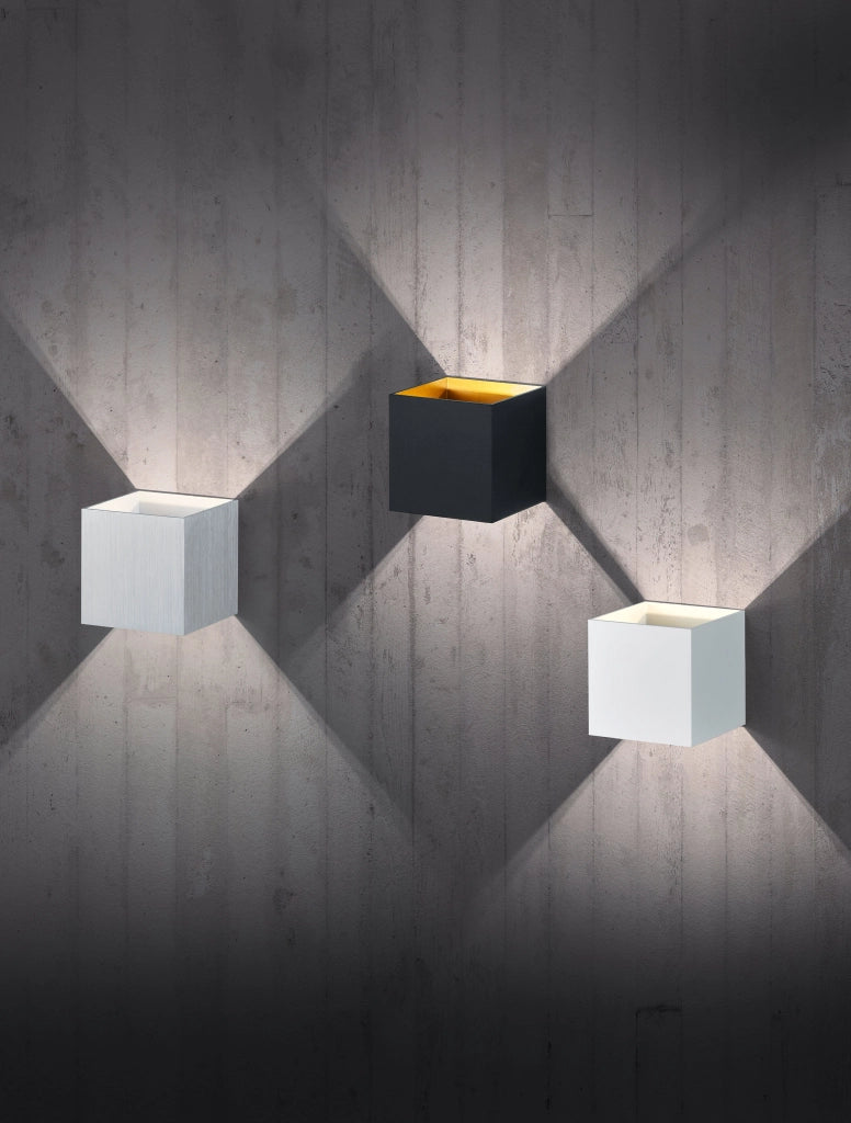 Applique da Interno a LED in Metallo Nero Opaco