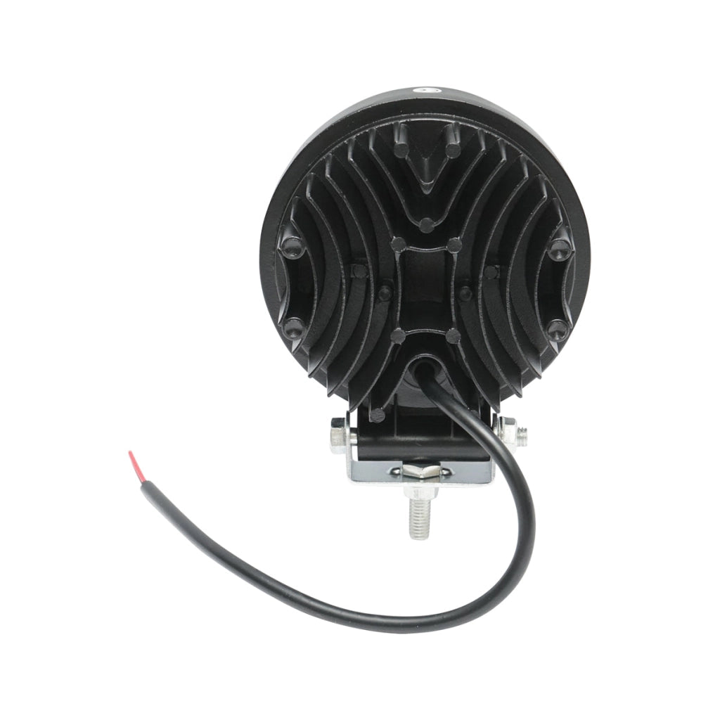 Lampada con 9 LED, 10-60V, 27W, angolo di radiazione 30°, tipo spot, 114x114x48mm, 6000K, IP67, Breckner Germany.