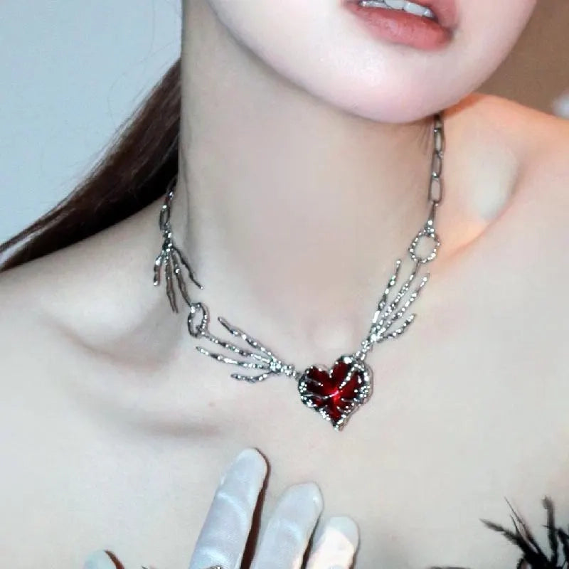 Collana con ciondolo a forma di cuore rosso fatto a mano, regalo di Natale o compleanno.