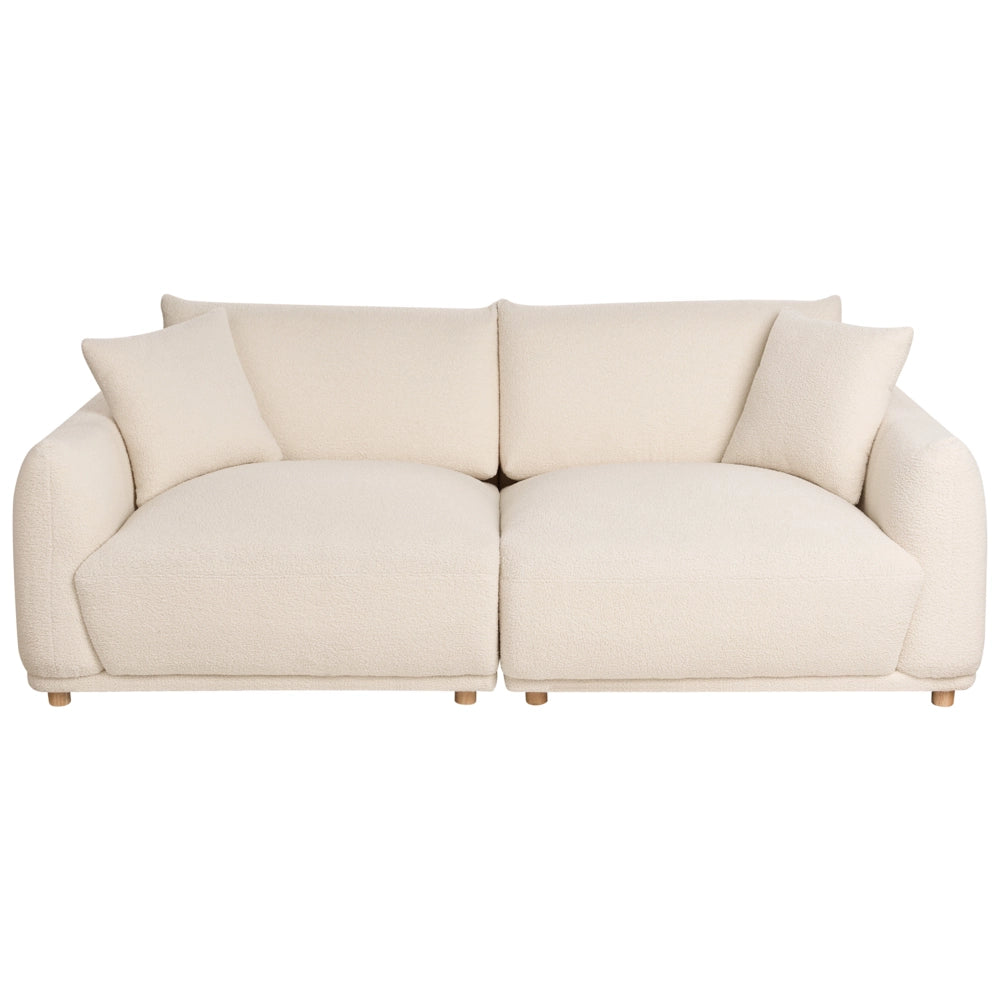 Set divano moderno a 5 posti in bouclè con cuscini decorativi e poltrone con gambe in legno bianco sporco stile moderno