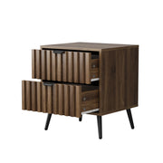 Comodino con 2 cassetti e ripiano; design incassato - per camera da letto - in MDF - 45×40×53 cm - noce