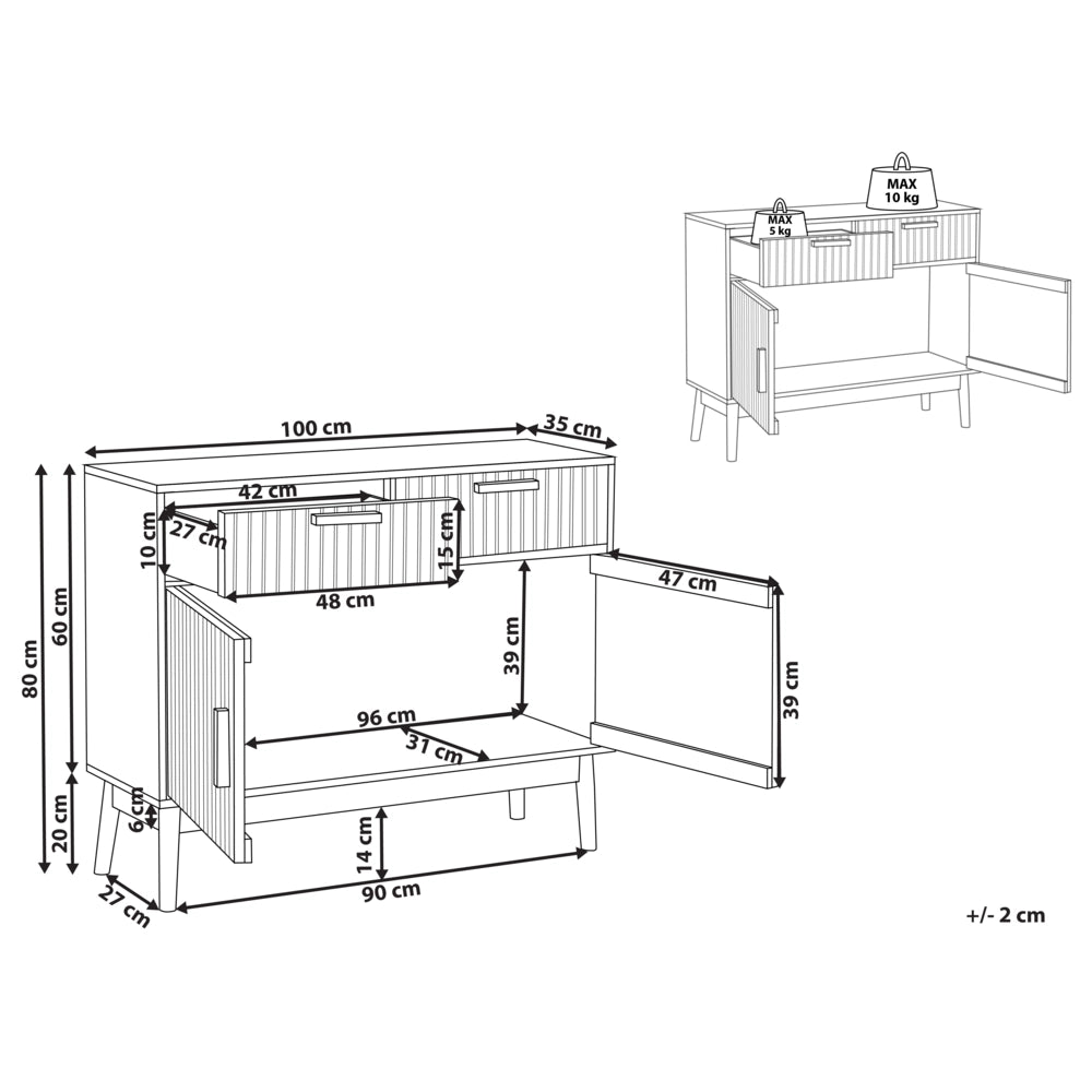 Credenza in legno massiccio chiaro con cassetti, scomparti, ante e cassettiera in stile scandinavo.
