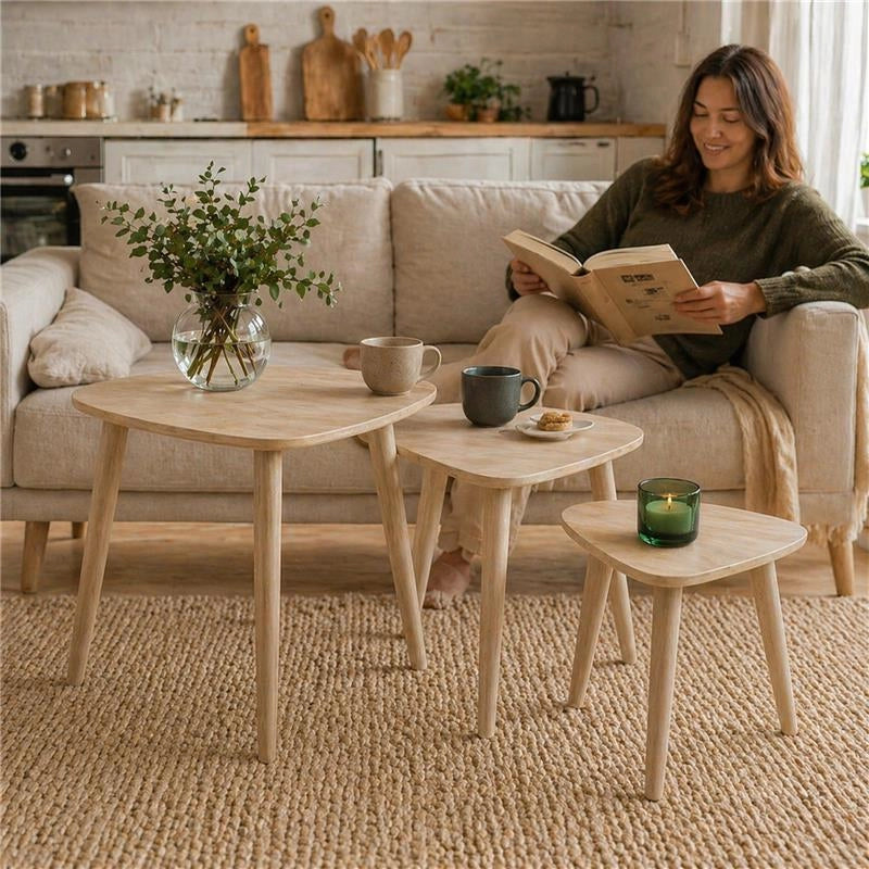 SET DI 3 TAVOLINI CON PIEDI IN LEGNO CHIARO E TOP IN MDF EFFETTO LEGNO CHIARO MISURE: 39X32CM, 48X38CM, 59X49CM