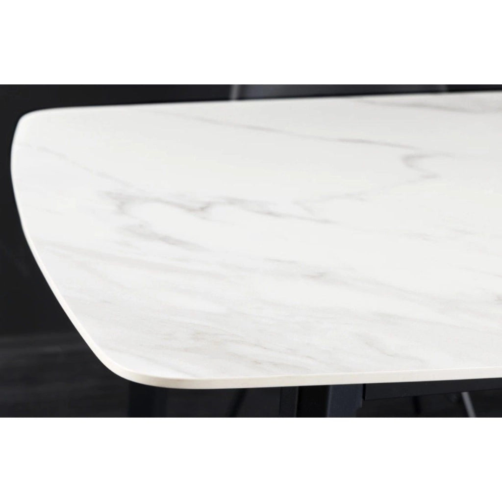Tavolo da pranzo HEXA 160 cm – Piano in ceramica effetto marmo bianco e struttura in metallo nero