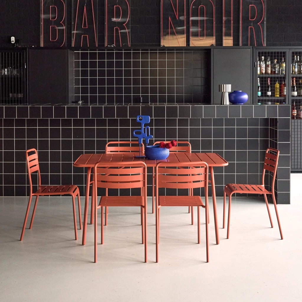 Set tavolo da giardino in acciaio con 6 sedie, 140cm, terracotta