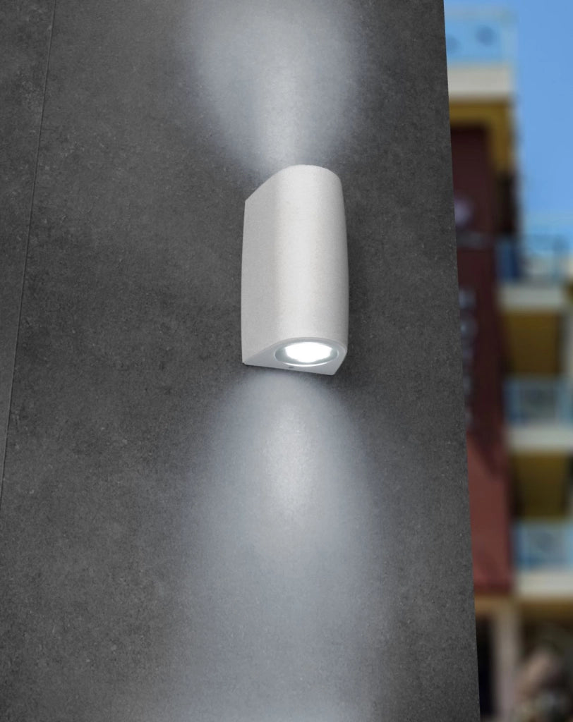 AOSTA APPLIQUE PICCOLA BIEMISSIONE 2 LUCI ATTACCO GU10 2 LUCI BIANCO IP55