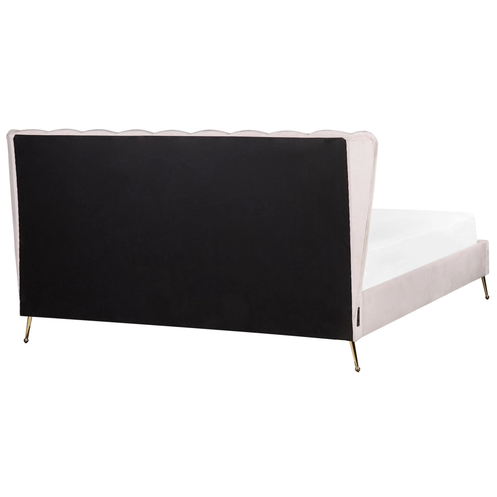 Letto in velluto rosa chiaro rivestito con gambe in metallo dorato UE Dimensioni doppie 180 x 200 cm con testata con porta USB Camera da letto moderna e glam.